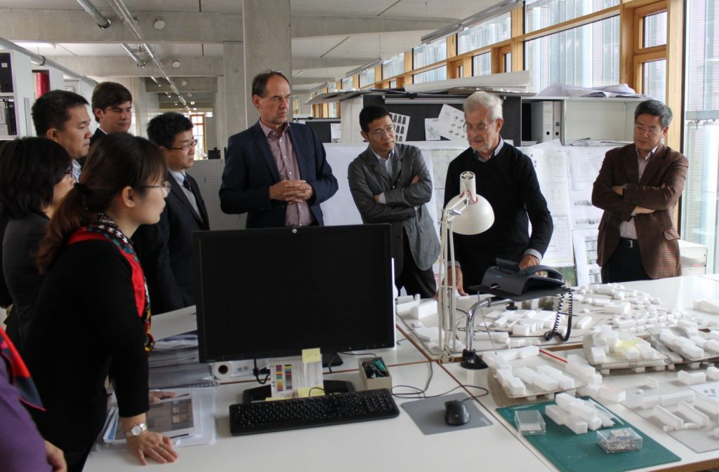 中国医疗专家到Nickl & Partner建筑设计股份公司参观 Chinese health experts visit Nickl & Partner Architekten AG