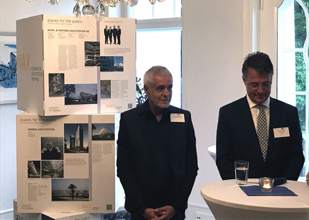 Nickl & Partner Architekten AG contribution to the exhibition, on left: Prof. Ralf Niebergall (Vice President, Federal Chamber of German Architects), on right: State Secretary Gunther Adler (BMUB)