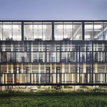 Lindbergh Studio storey addition